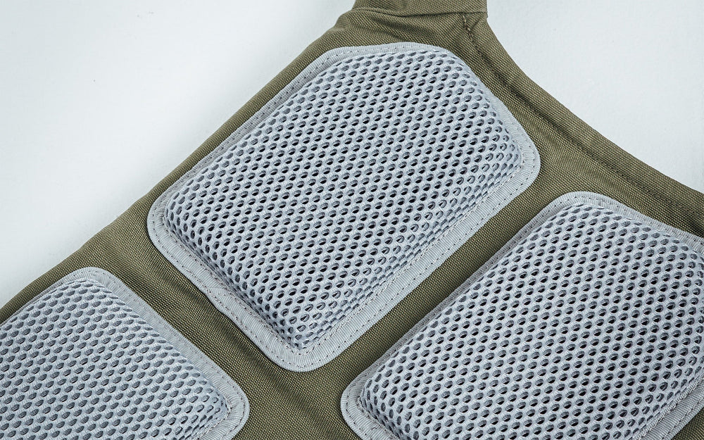 View of the padding on the inside of the Strata Weight Vest, adjustable fit, padded ergonomic design, durable 750D Cordura®, secure plate compartments, and versatile use for strength, HIIT, and functional fitness from Rep Fitness UK | Shop Premium Gym Equipment for Home & Commercial Use, Best Online Gym Equipment UK